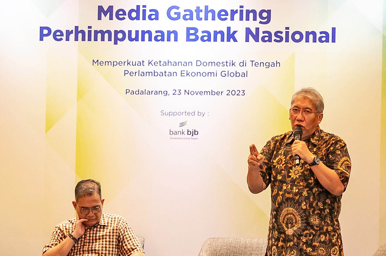 Bayu Krisnamurthi, pakar pertanian dan pangan dan Guru Besar Institut Pertanian Bogor (IPB University)